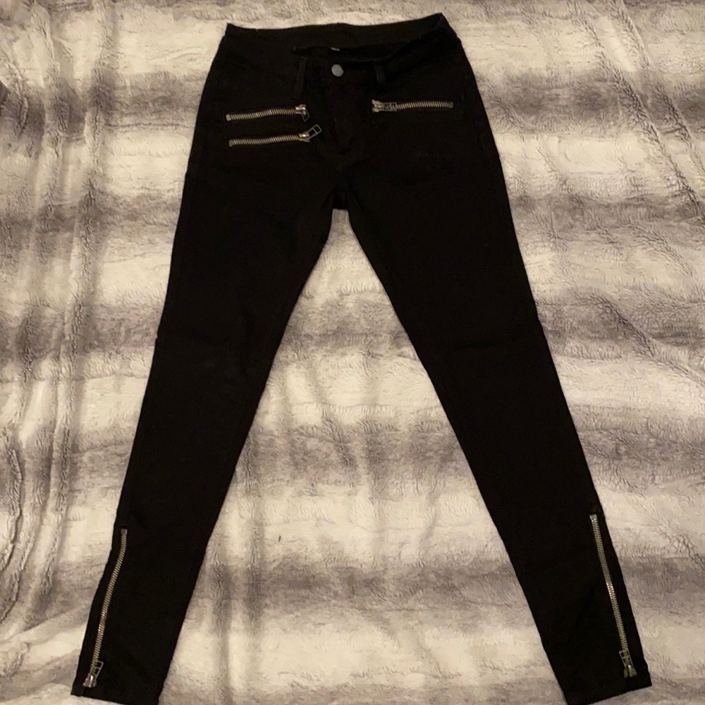 Black skinny Carmar jeans. Size 25